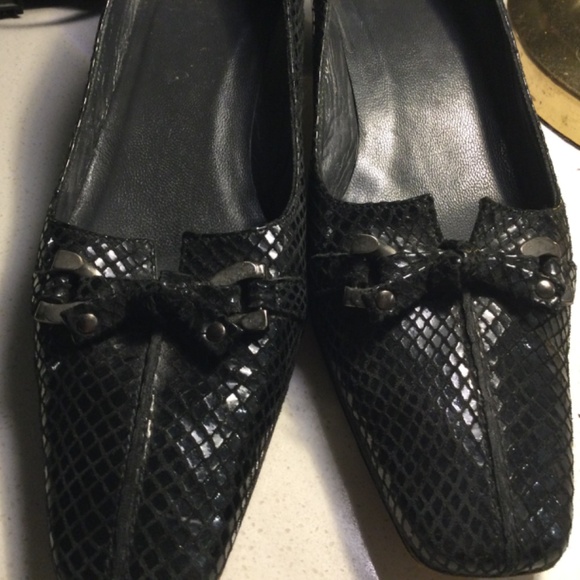 Stuart Wiseman Snakeskin Shoes - Picture 6 of 9